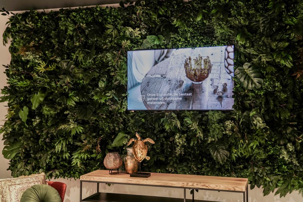 Greenwall met kunstbeplanting